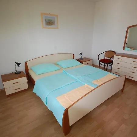 Ferienwohnung Fur 4 Personen Ca 90 M In Njivice, Kvarner Bucht Krk