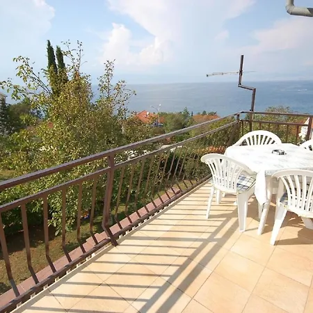 Apartamento Ferienwohnung Fur 4 Personen Ca 90 M In Njivice, Kvarner Bucht Krk Njivice